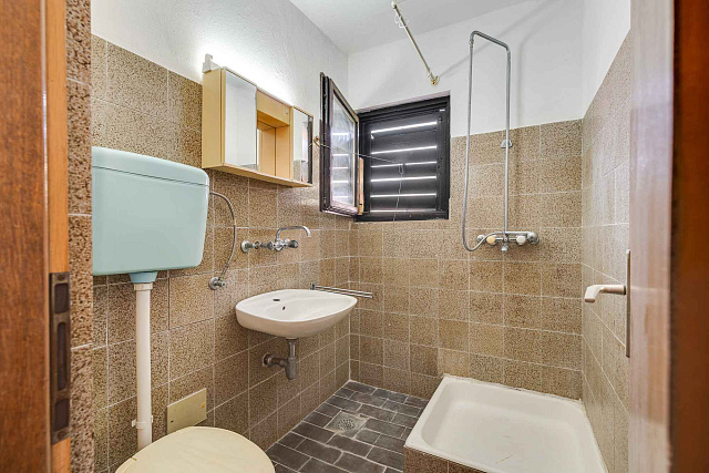 For sale house in Petrovac with a sea view — photo 35